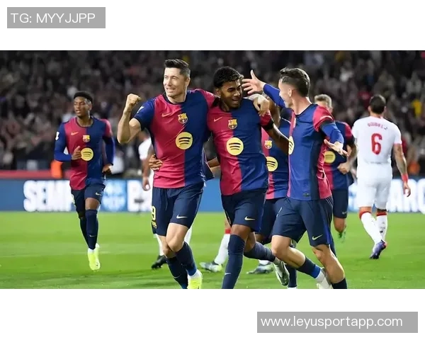 亚马尔与拉菲尼亚齐聚巴萨合练期待共同出战毕尔巴鄂挑战 亚马尔与拉菲尼亚齐聚巴萨合练期待共同出战毕尔巴鄂挑战